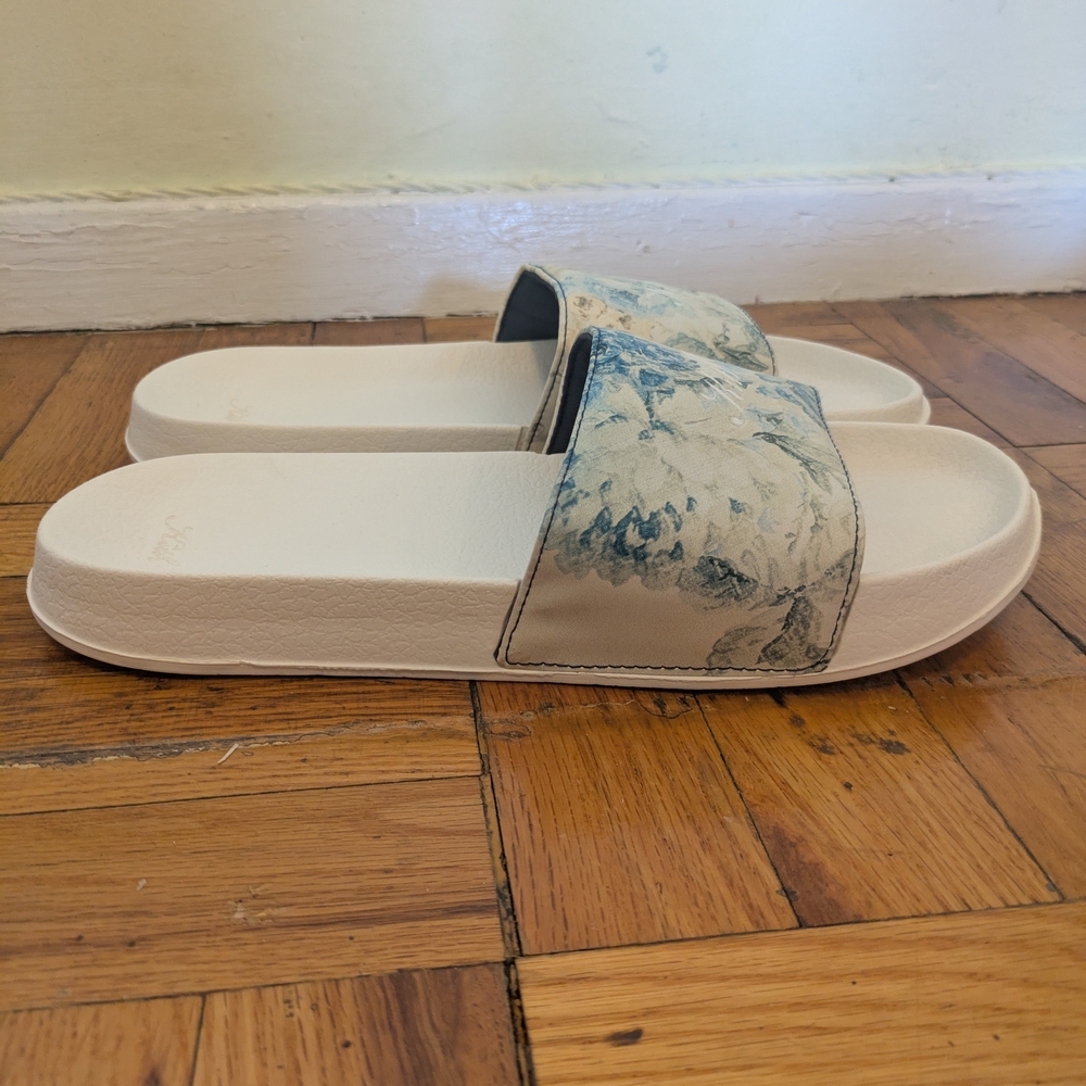 Kith Vintage Rose Slides